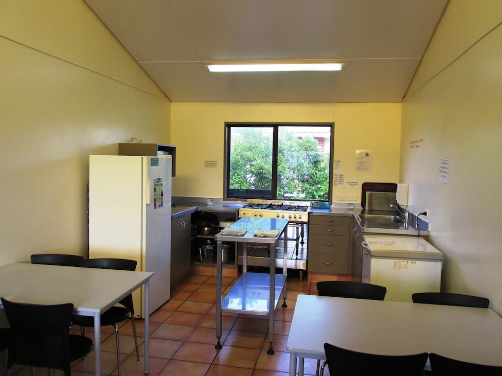 Dunedin Holiday Park Room photo